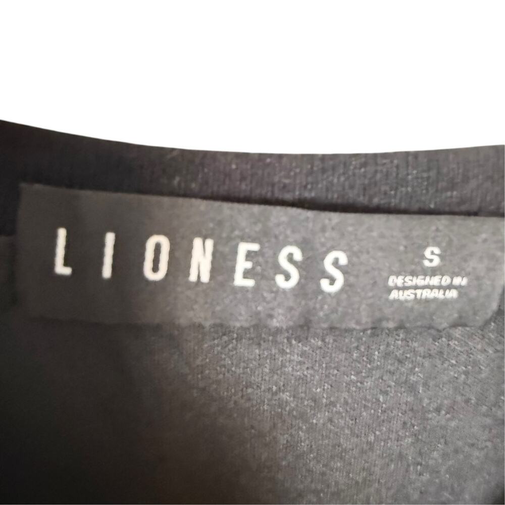 Lioness Field of Dreams Black 2 Piece Muscle Top
Foldover Maxi Skirt Set Small - Picture 10 of 14